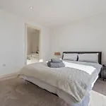 Ultra Luxury! City View Appartment In City Centre!!